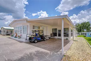 37816 Barcelona Ave, Zephyrhills, FL 33541 - Photo 4