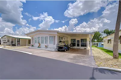 37816 Barcelona Avenue, Zephyrhills, FL 33541 - Photo 2