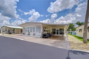 37816 Barcelona Ave, Zephyrhills, FL 33541 - Photo 2
