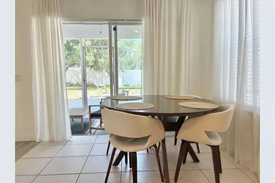 8026 Carriage Pointe Drive, Gibsonton, FL 33534 - Photo 6