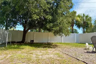 8026 Carriage Pointe Dr, Gibsonton, FL 33534 - Photo 50