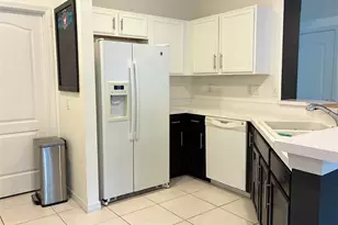 8026 Carriage Pointe Dr, Gibsonton, FL 33534 - Photo 20