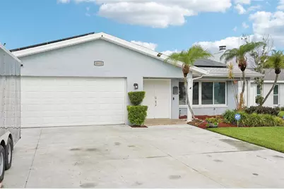 6010 Bayou Grande Boulevard NE, Saint Petersburg, FL 33703 - Photo 2