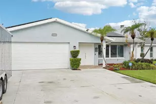 6010 Bayou Grande Blvd NE, Saint Petersburg, FL 33703 - Photo 2
