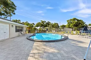 101 Lake Ave NE, Largo, FL 33771 - Photo 40