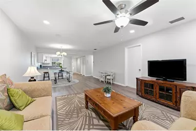 101 Lake Avenue NE #215, Largo, FL 33771 - Photo 12