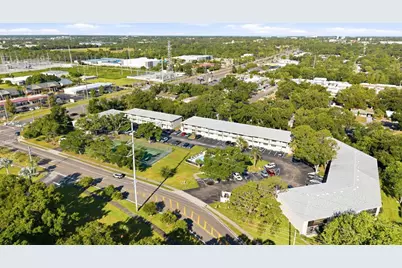101 Lake Avenue NE #215, Largo, FL 33771 - Photo 32