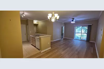 5618 Pinnacle Heights Circle #211, Tampa, FL 33624 - Photo 8