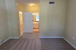 5618 Pinnacle Heights Cir, Tampa, FL 33624 - Photo 22