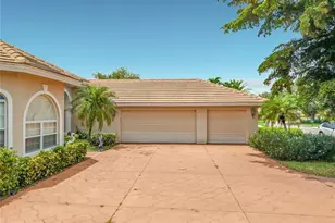 2221 Oxford Ridge Cir, Lehigh Acres, FL 33973 - Photo 74