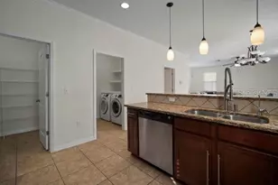 2623 Holly Bluff Ct, Plant City, FL 33566 - Photo 14