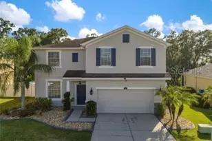 2623 Holly Bluff Ct, Plant City, FL 33566 - Photo 2