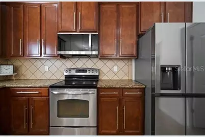 2623 Holly Bluff Court, Plant City, FL 33566 - Photo 8