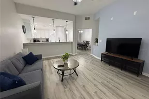3060 Pirates Retreat Ct, Kissimmee, FL 34747 - Photo 10