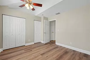 269 Madeira Cir, Saint Petersburg, FL 33715 - Photo 18