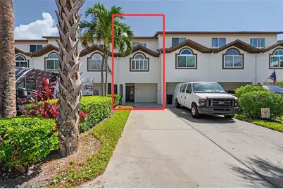 269 Madeira Circle, Saint Petersburg, FL 33715 - Photo 1