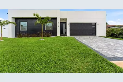9714 Van Street, Tampa, FL 33615 - Photo 2