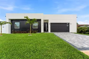 9714 Van St, Tampa, FL 33615 - Photo 1