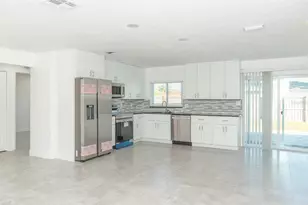 11889 93rd Ave, Seminole, FL 33772 - Photo 16