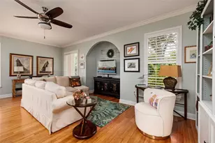190 Banyan Bay Dr, Saint Petersburg, FL 33705 - Photo 4