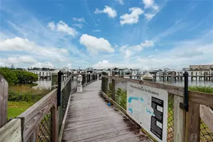 190 Banyan Bay Dr, Saint Petersburg, FL 33705 - Photo 44