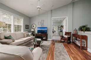 190 Banyan Bay Dr, Saint Petersburg, FL 33705 - Photo 16