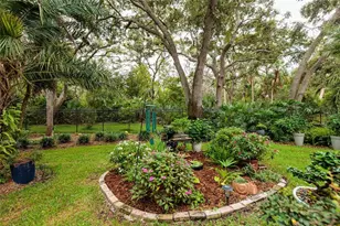 190 Banyan Bay Dr, Saint Petersburg, FL 33705 - Photo 36