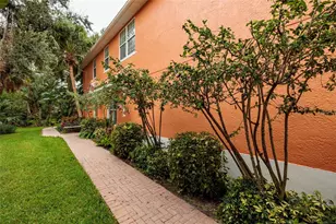 190 Banyan Bay Dr, Saint Petersburg, FL 33705 - Photo 34