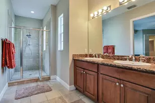 2303 Kensington Garden Ln, Tampa, FL 33609 - Photo 22