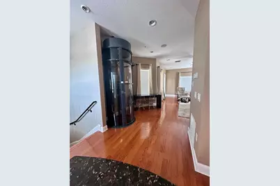 2303 Kensington Garden Lane, Tampa, FL 33609 - Photo 26