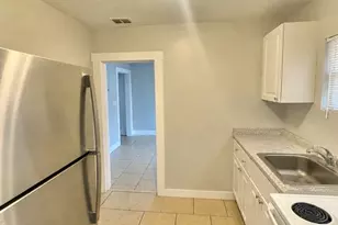 3435 4th Ave S, Saint Petersburg, FL 33711 - Photo 4