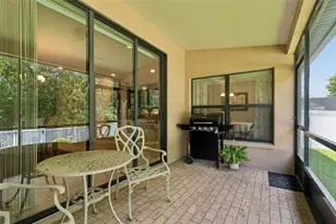 6601 Sparkling Way, Wesley Chapel, FL 33545 - Photo 38