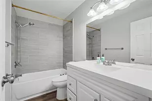 29 6th Ave SE, Largo, FL 33771 - Photo 18