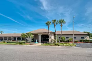 10033 64th Ave N, Saint Petersburg, FL 33708 - Photo 26