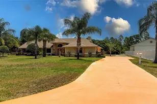 8732 Skymaster Dr, New Port Richey, FL 34654 - Photo 2
