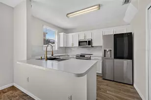 9763 Carlsdale Dr, Riverview, FL 33578 - Photo 10