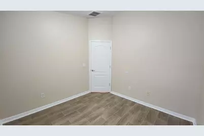 7955 Carriage Pointe Drive, Gibsonton, FL 33534 - Photo 6