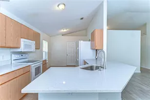 18303 Elmhurst Ln, Tampa, FL 33647 - Photo 16