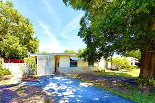 516 Northmoor Ave N, Saint Petersburg, FL 33702 - Photo 1