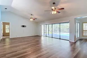 2102 Laindale Pl, Valrico, FL 33596 - Photo 8