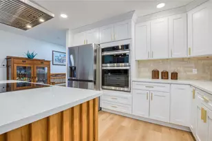 625 Folsom St S, Saint Petersburg, FL 33707 - Photo 22