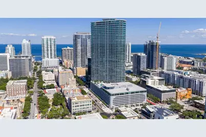 400 Central Avenue #3906, Saint Petersburg, FL 33701 - Photo 2