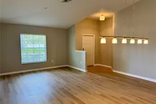 10405 Summer Azure Dr, Riverview, FL 33578 - Photo 6