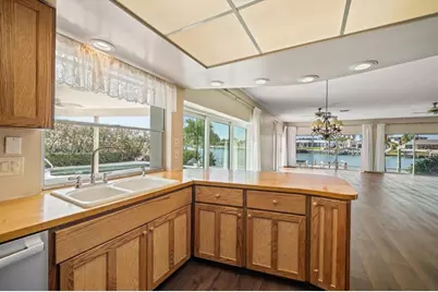 878 Harbor Island, Clearwater Beach, FL 33767 - Photo 22
