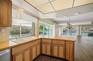 878 Harbor Is, Clearwater Beach, FL 33767 - Photo 22
