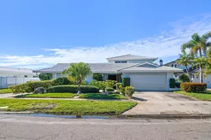 878 Harbor Is, Clearwater Beach, FL 33767 - Photo 2