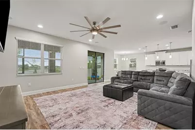 8044 Lago Mist Way, Wesley Chapel, FL 33545 - Photo 8