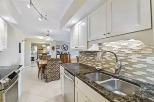 10355 Paradise Blvd, Treasure Island, FL 33706 - Photo 24