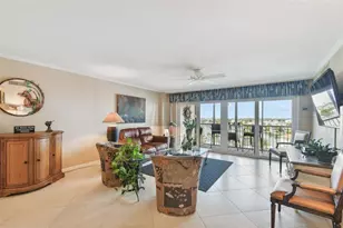 10355 Paradise Blvd, Treasure Island, FL 33706 - Photo 12