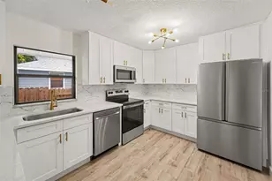 2850 59th Ave N, Saint Petersburg, FL 33714 - Photo 10